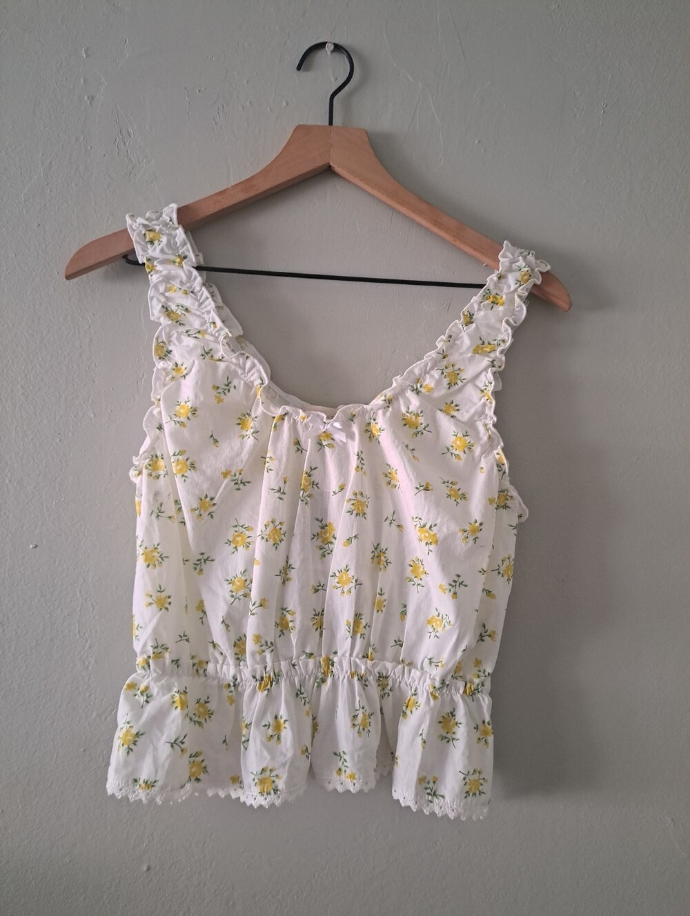 100% Cotton NWOT Floral Top